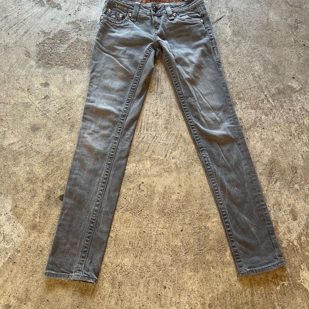 Slim Straight Women's Jeans in Washed Gray